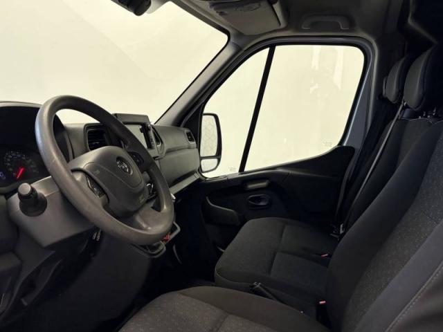 Opel Movano image 9