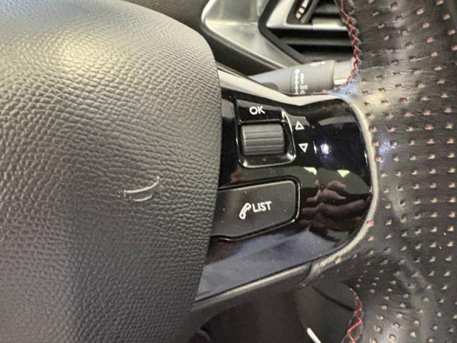 Peugeot 308 image 9
