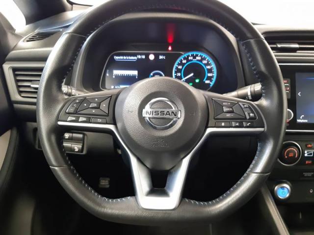 Nissan Leaf image 3