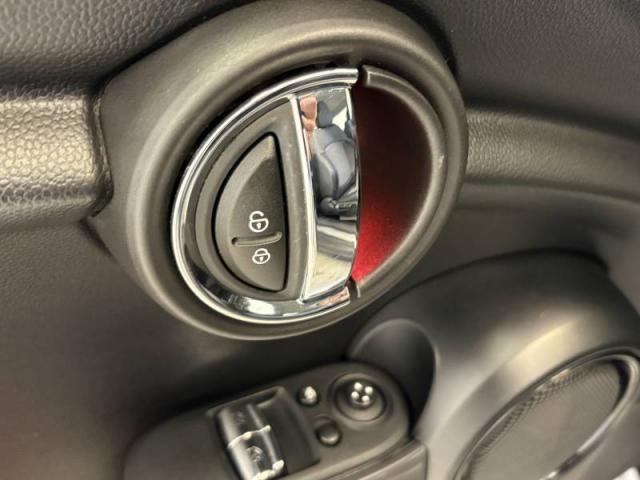 Mini Mini image 9