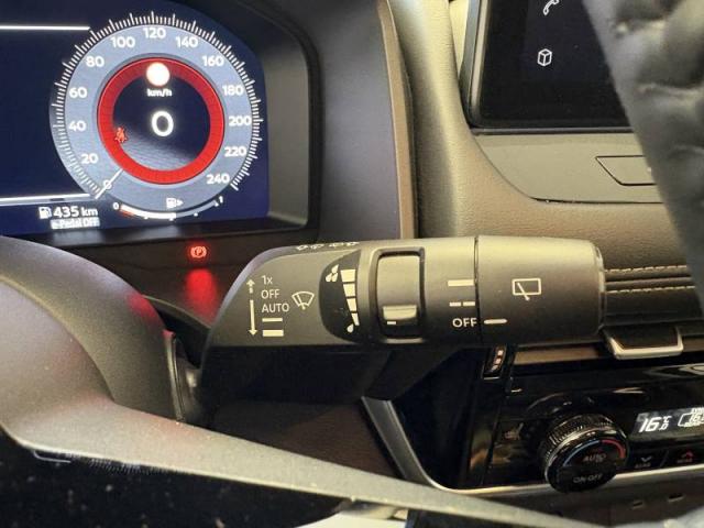 Nissan X-Trail image 8