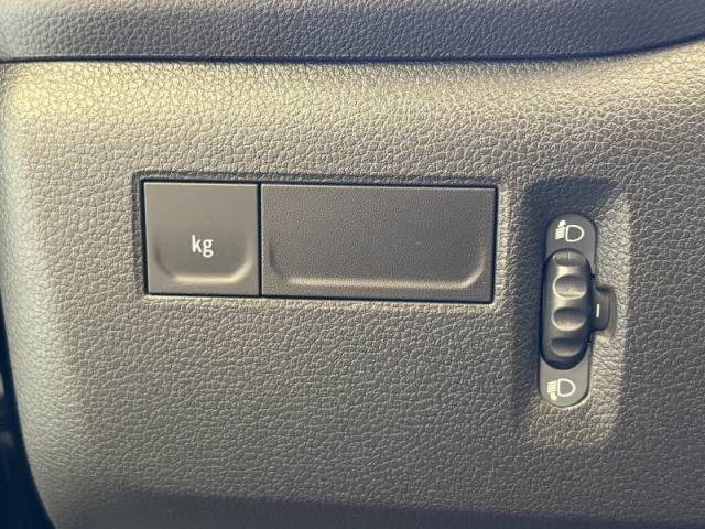 Nissan Nv400 image 5