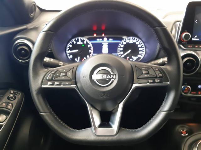 Nissan Juke image 7