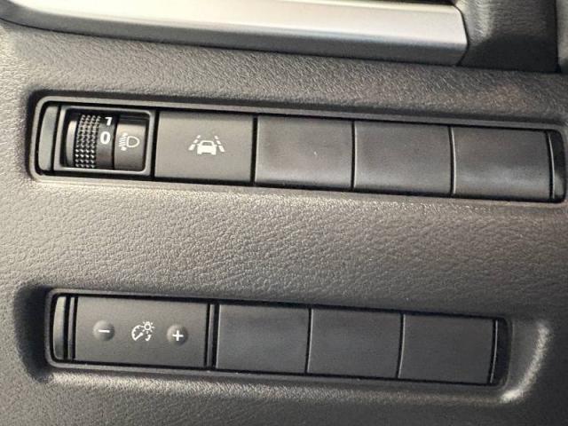 Nissan Qashqai image 1
