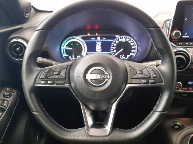 Nissan Juke image 8