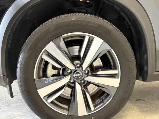 Nissan X-Trail image 1