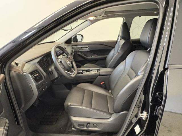 Nissan X-Trail image 6