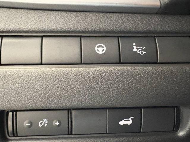 Nissan X-Trail image 2