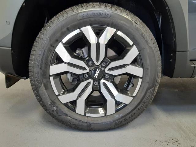 Dacia Duster image 1