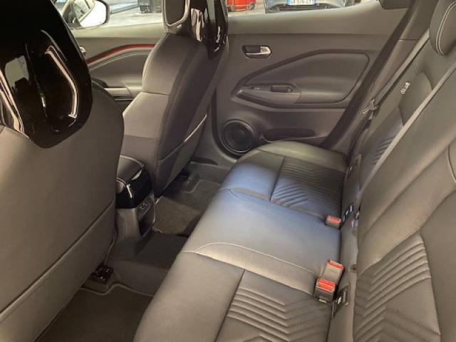 Nissan Juke image 9