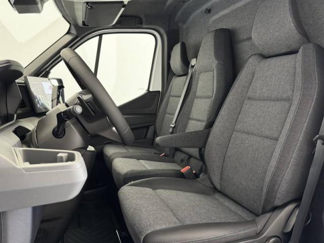 Nissan Interstar image 1