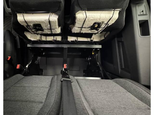 Nissan Interstar image 9