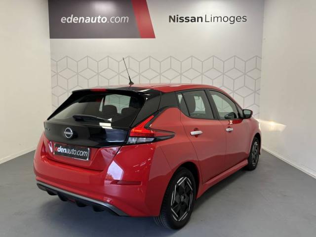 Nissan Leaf image 2