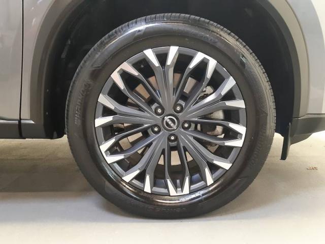 Nissan X-Trail image 1