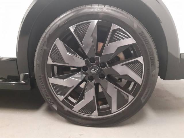 Renault Rafale image 8