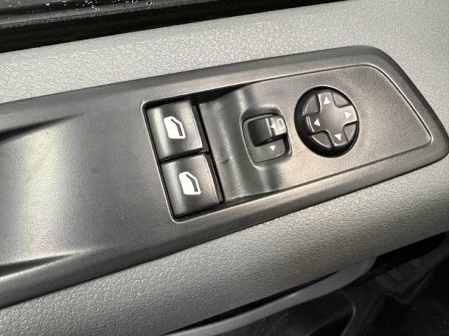 Peugeot Expert image 8