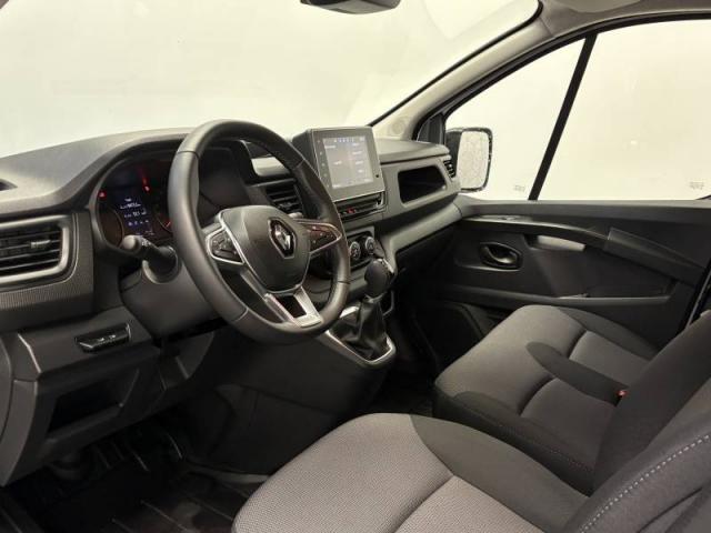 Renault Trafic image 7
