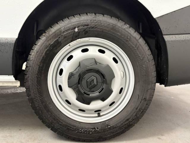 Renault Trafic image 1