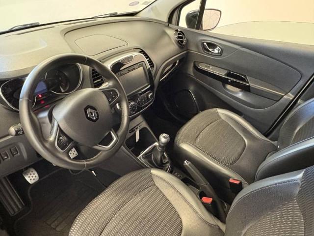 Renault Captur image 2