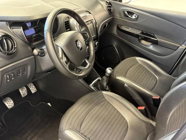 Renault Captur image 1