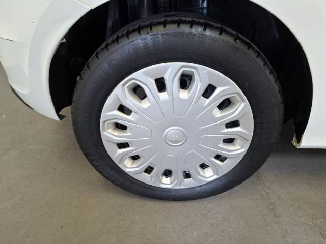 Ford Ka image 7