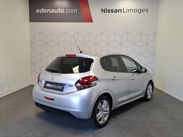 Peugeot 208 image 7