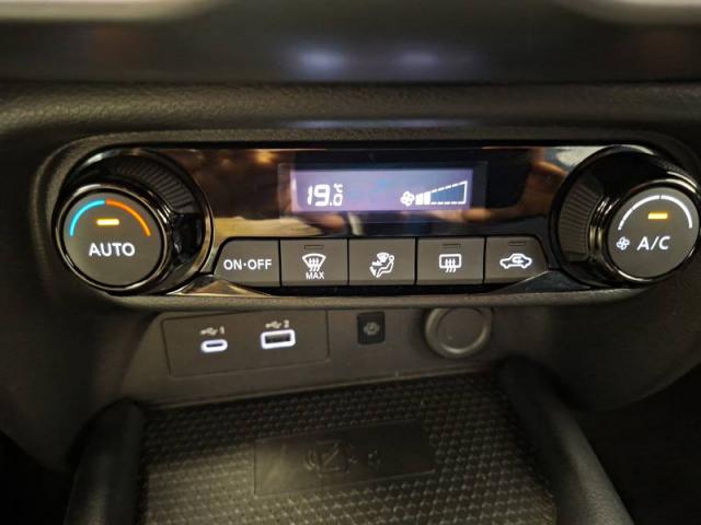 Nissan Juke image 3