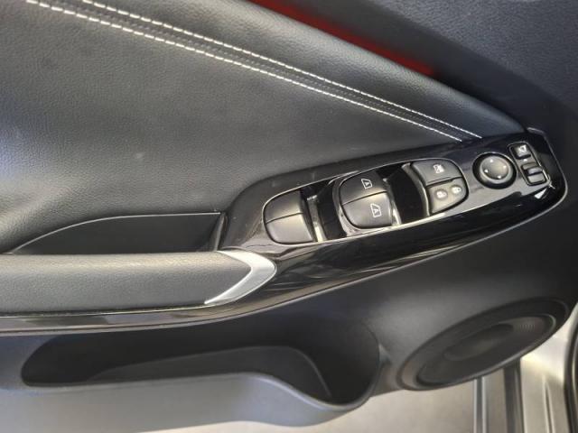 Nissan Juke image 7