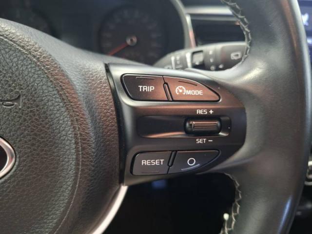 Kia Rio image 4