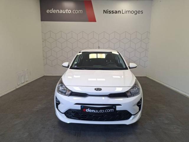 Kia Rio image 8