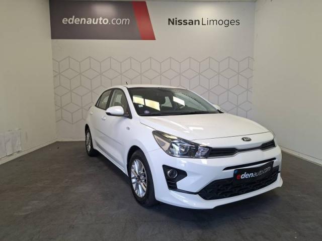 Kia Rio image 7