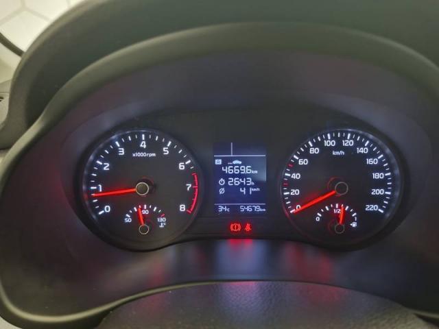 Kia Rio image 6