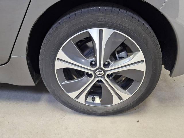 Nissan Leaf image 6