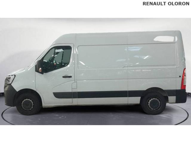 Renault Master image 2
