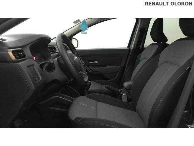 Dacia Duster image 9