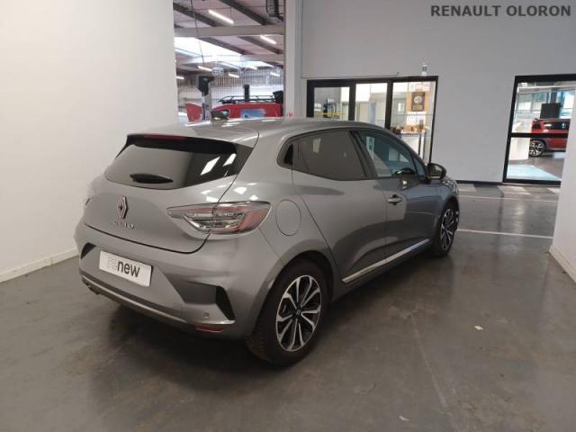 Renault Clio image 9