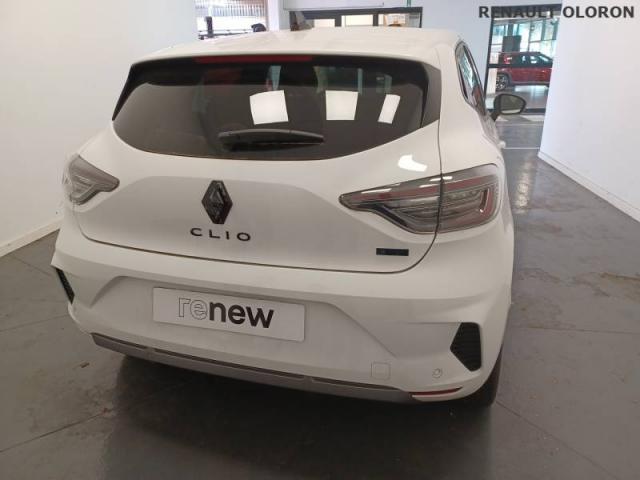 Renault Clio image 2