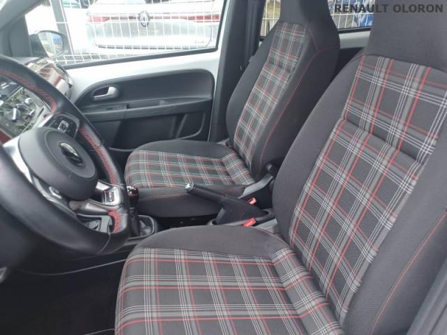 Volkswagen Up! image 5