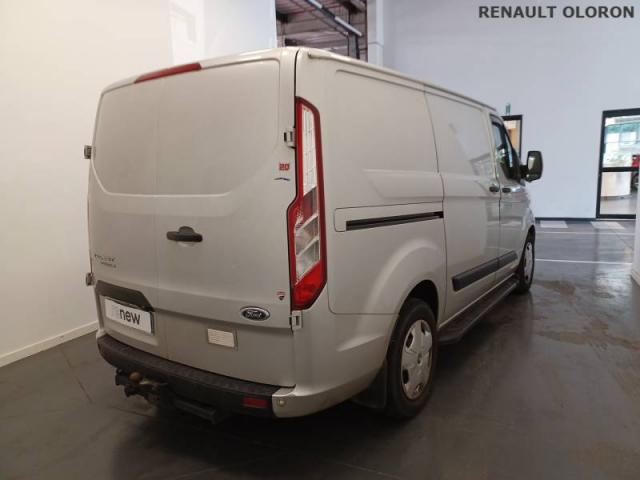 Ford Transit image 8