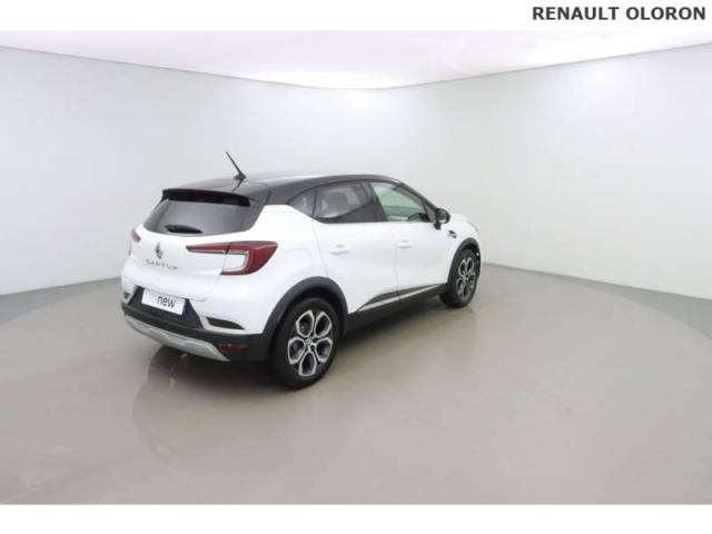 Renault Captur image 2