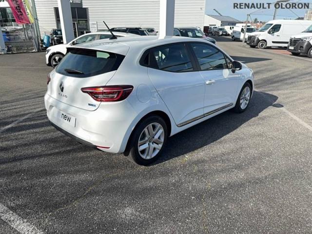 Renault Clio image 1