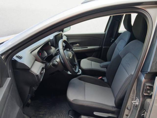 Dacia Sandero image 1