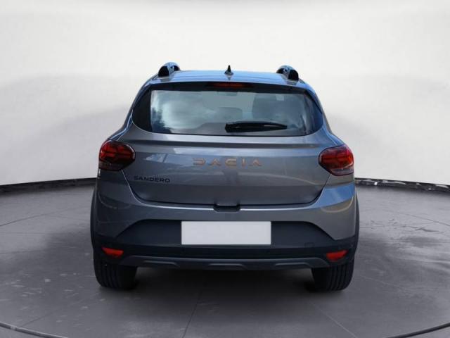 Dacia Sandero image 2