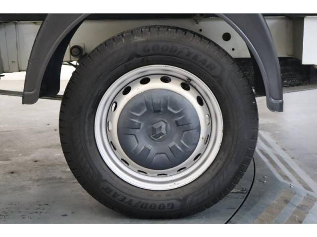 Renault Master image 8