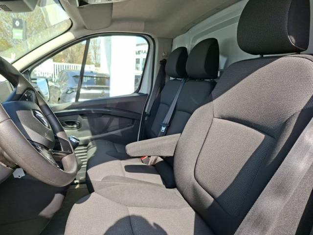 Renault Trafic image 9