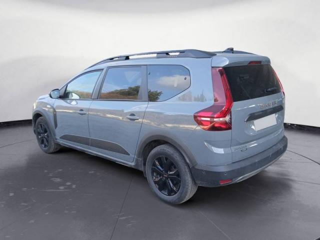 Dacia Jogger image 1
