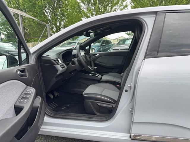 Renault Clio image 8