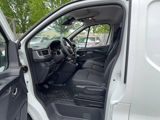 Renault Trafic image 3