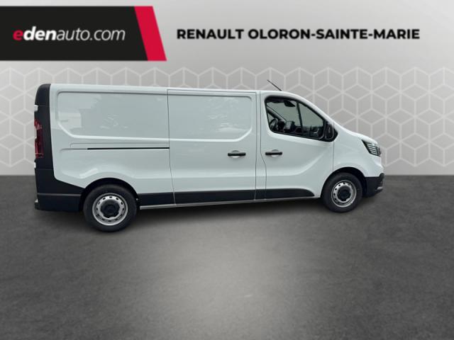 Renault Trafic image 9