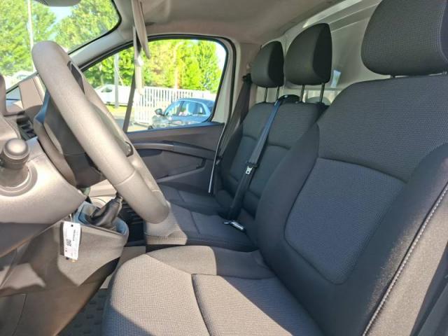 Renault Trafic image 8
